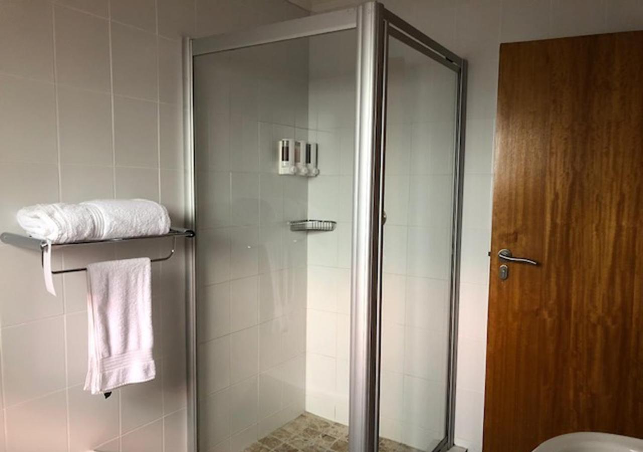 פורט אליזבת' A La Martha'S Air-Port Guest House מראה חיצוני תמונה