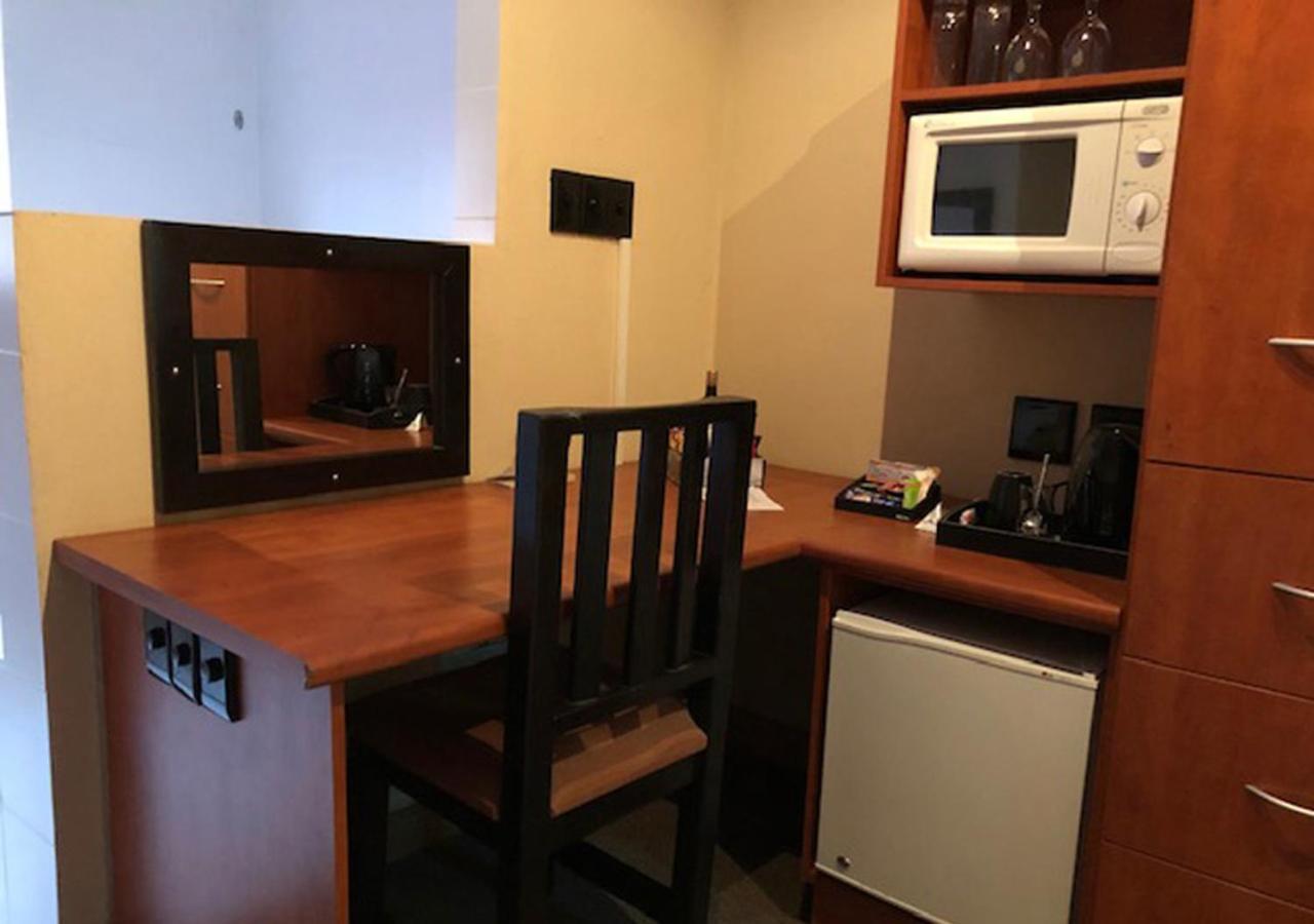 פורט אליזבת' A La Martha'S Air-Port Guest House מראה חיצוני תמונה